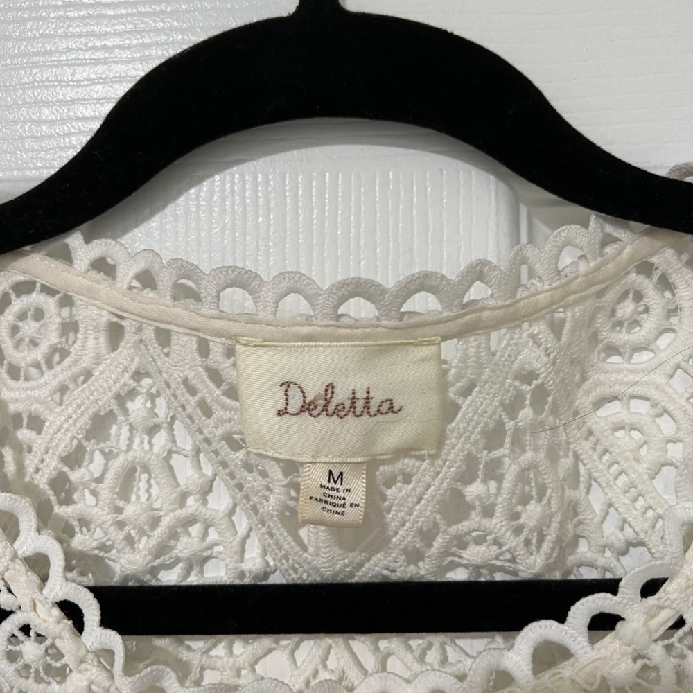 Deletta - Lace pullover Shell - Picture 3 of 5